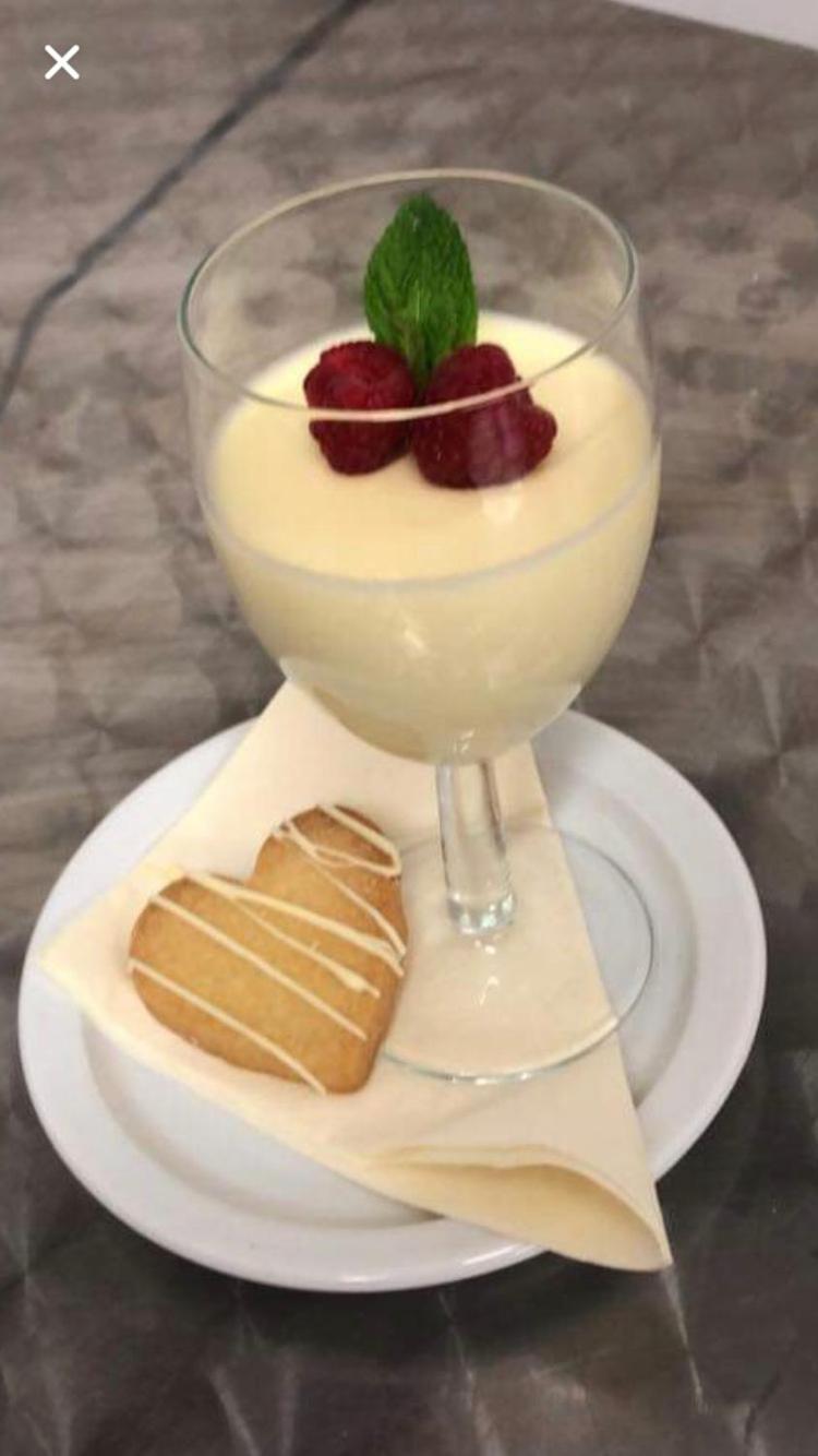 Manor House Hotel And Restaurant Холтуисъл Екстериор снимка